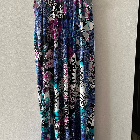 Beautiful Blue-Multi-Colored Shin-Length Midi Dress w/ Beads - Picture 7 of 7